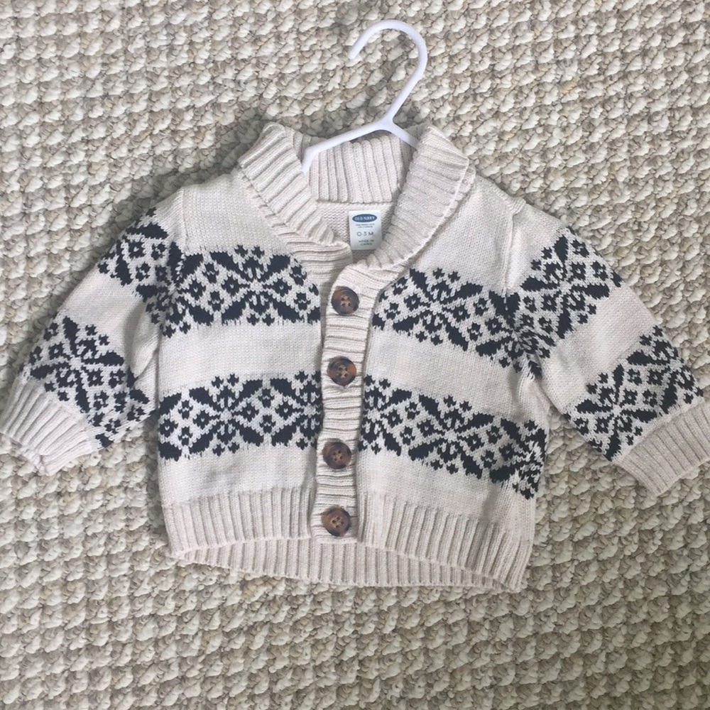 Boys, old navy sweater